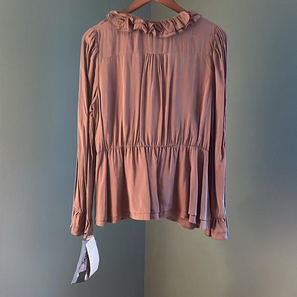 Lapis vintage  Draped Low-Back Peplum Blouse Ruffled Collar & Cuffs NWT - Picture 5 of 6